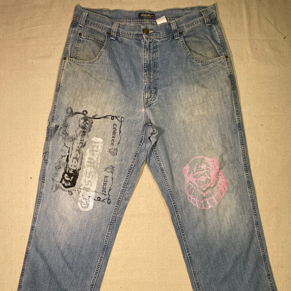 36W x 32L screen printed jeans
